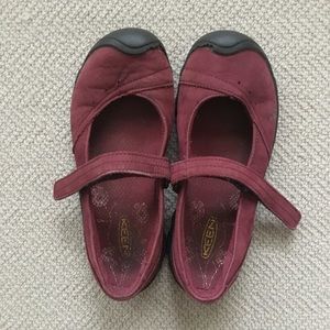 Keen Kids Mary Janes size US 3